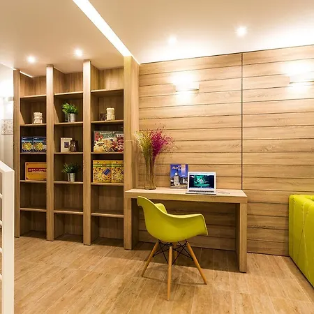 Хотел семеен комплимент Трявна