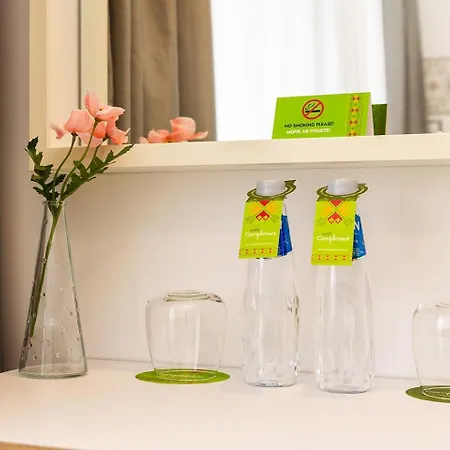 Compliment ホテル 3*