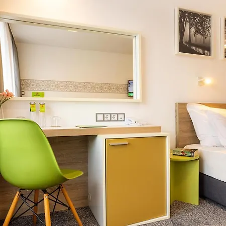 Хотел семеен комплимент Трявна