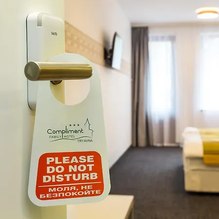 Compliment ホテル 3*