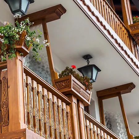 семеен комплимент Хотел