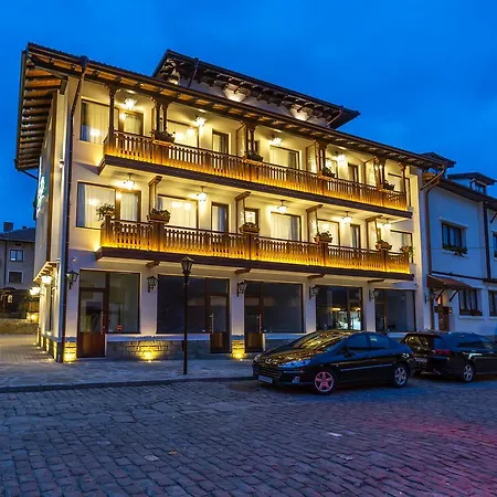 Хотел семеен комплимент 3*