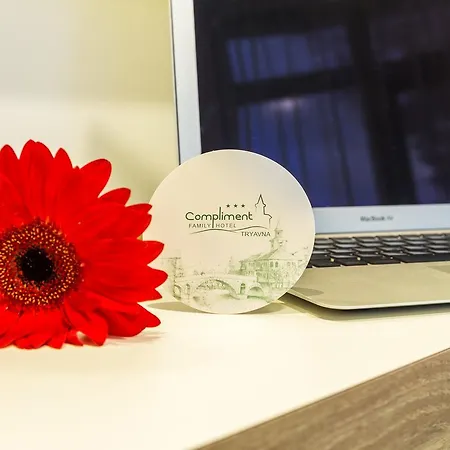 Compliment トリャブナ