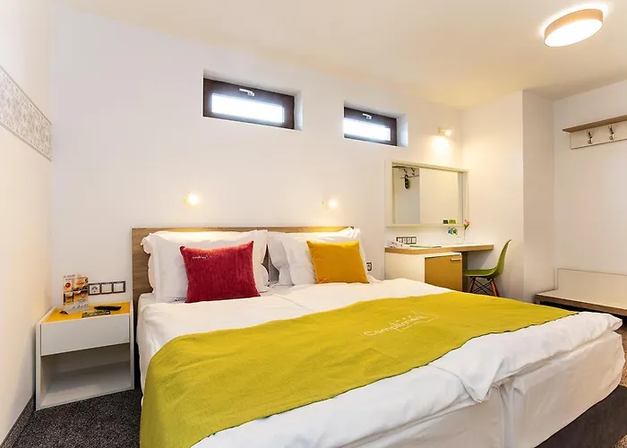 Compliment Hotel 3*