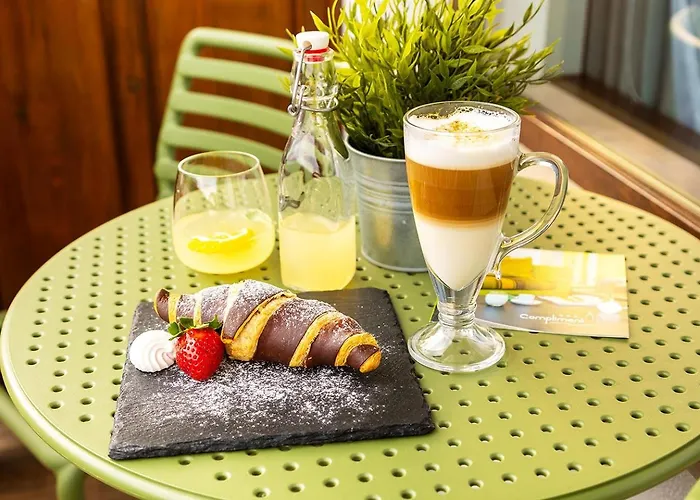 Compliment 3* Трявна